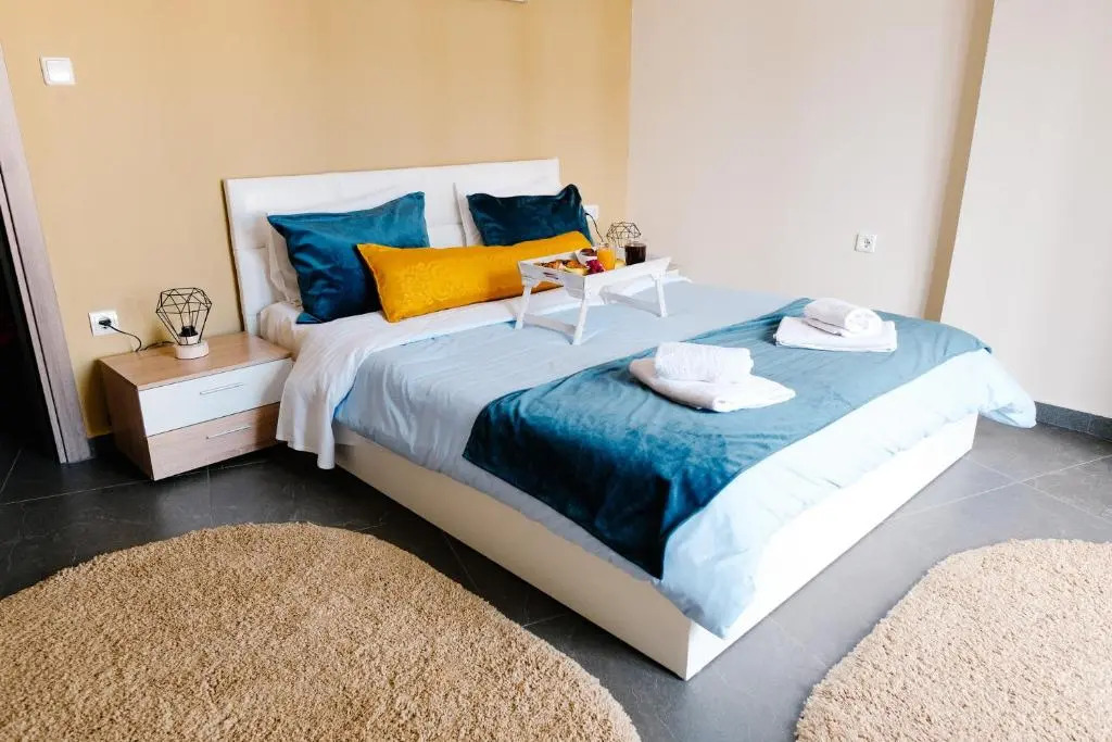 Violet City Center Apartments