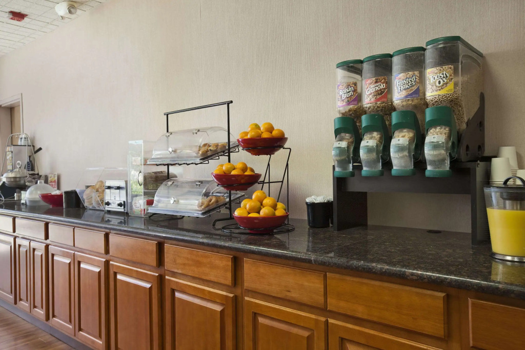 Ramada by Wyndham Sunnyvale/Silicon Valley