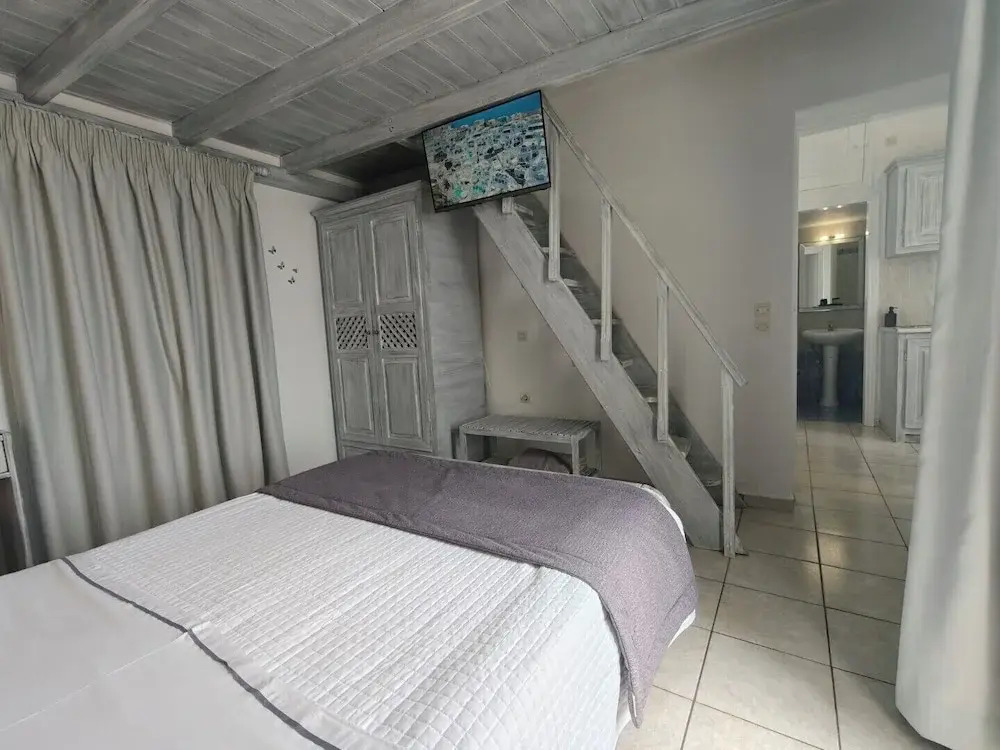 Kiklamino Sunset Suites