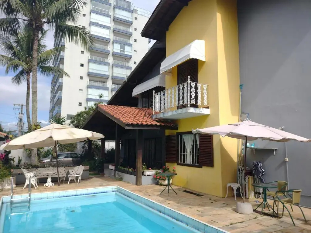 Hostel Lê Castelle