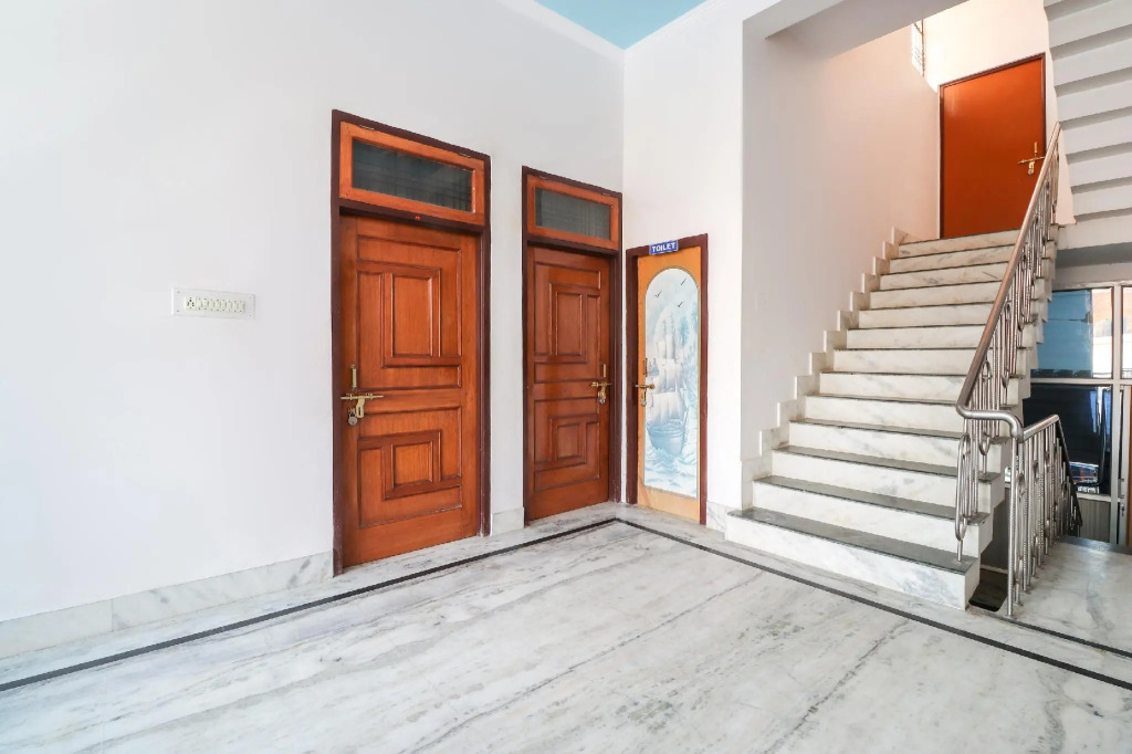 SPOT ON 70311 Rangoli Palace