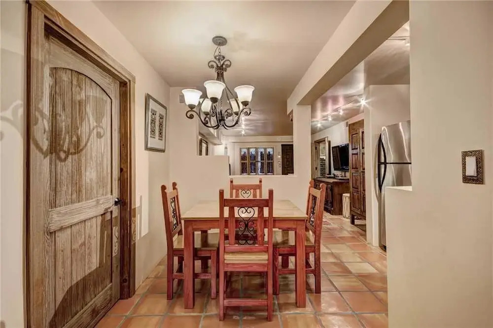 Plaza Splendor - Three Bedroom Home