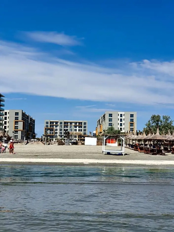 Onix Blue 17 - Mamaia Nord
