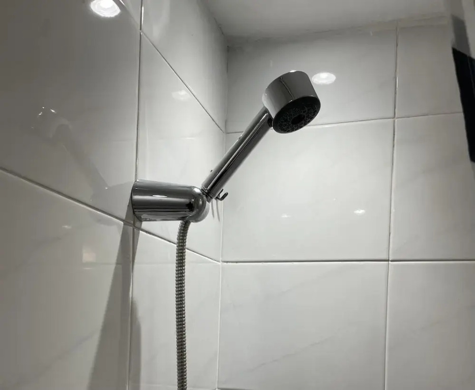 Walk to Lcy Airport/ Excel /dlr 1Br Flat