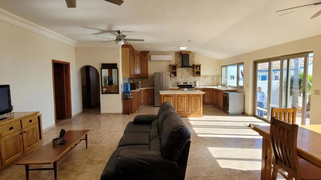 Casa Evita 4 Bedroom Beachfront Home