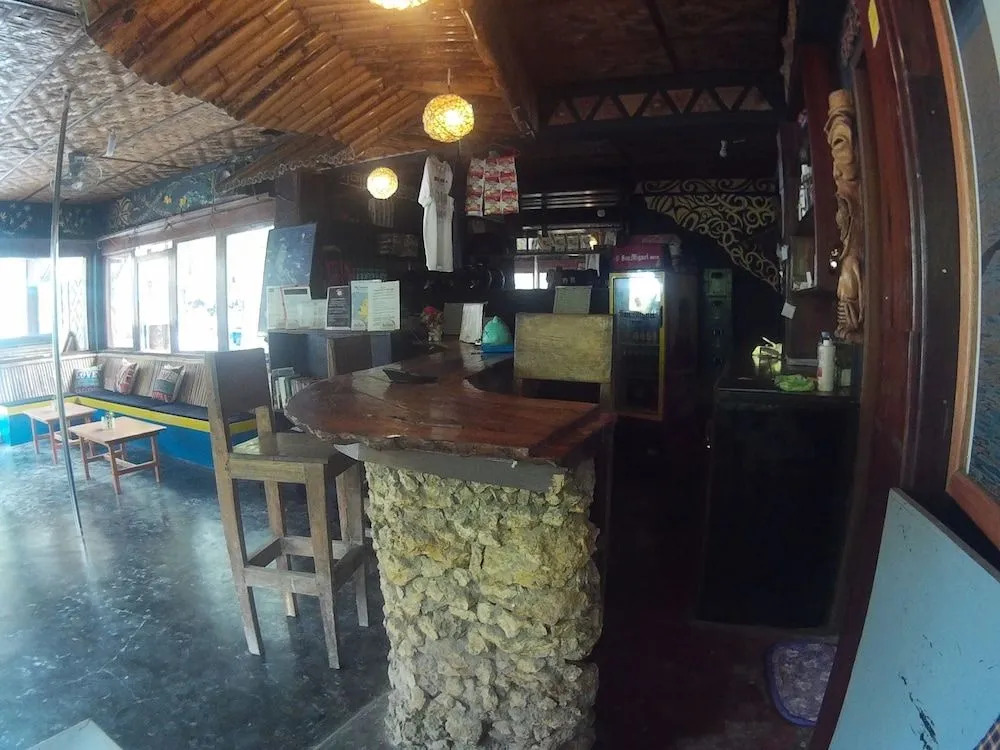 Big 9 Hostel & Room