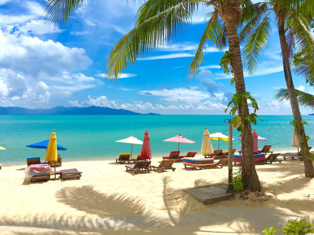 The Cosy Maenam Beach Resort