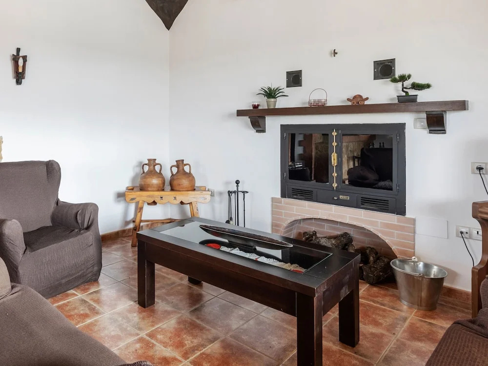 Quaint Holiday Home in Sevilla With Swimming Pool