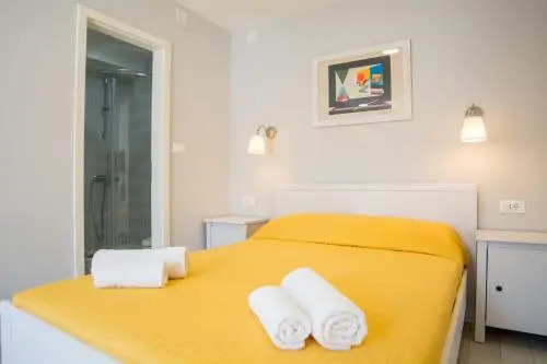 Zara Apartments