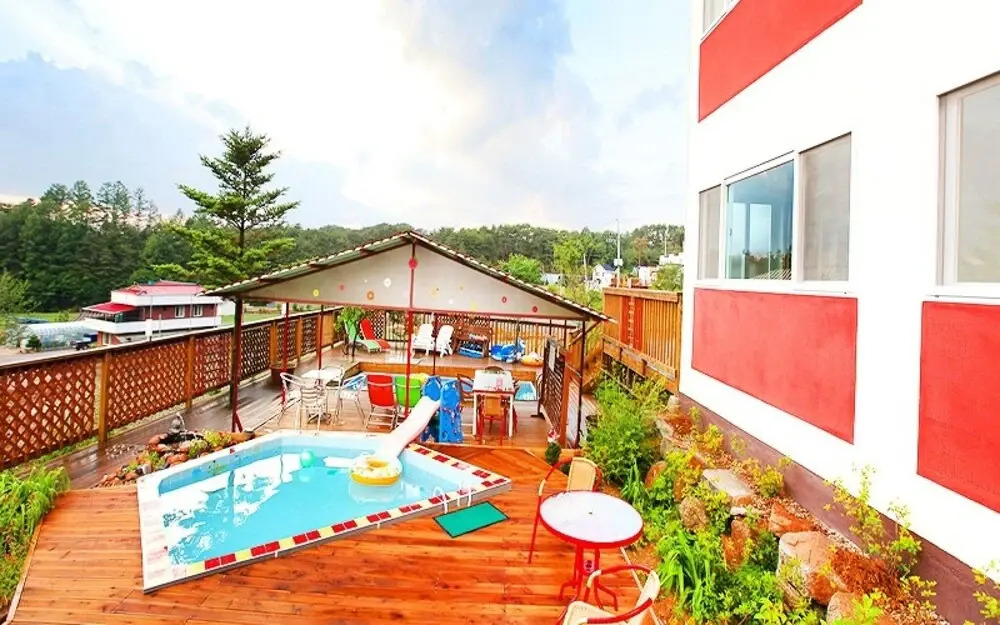 Hoengseong Modern Hill Pension