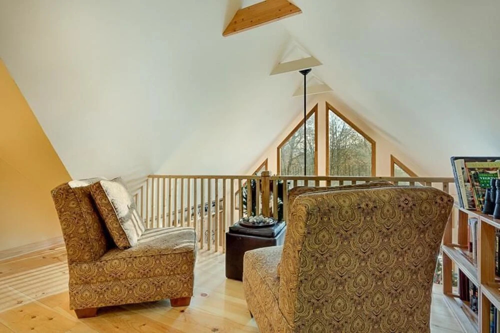 Bear Ridge 3 Bedroom Home with Hot Tub