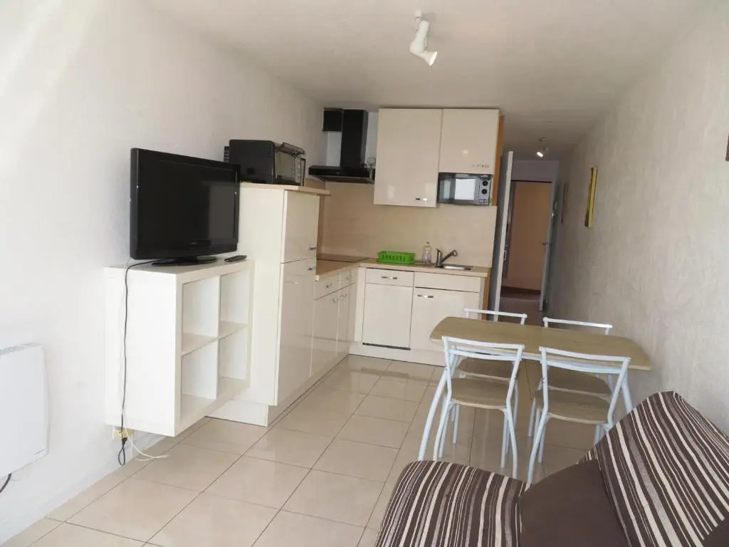 Appartement Sète, 1 pièce, 4 personnes - FR-1-338-366