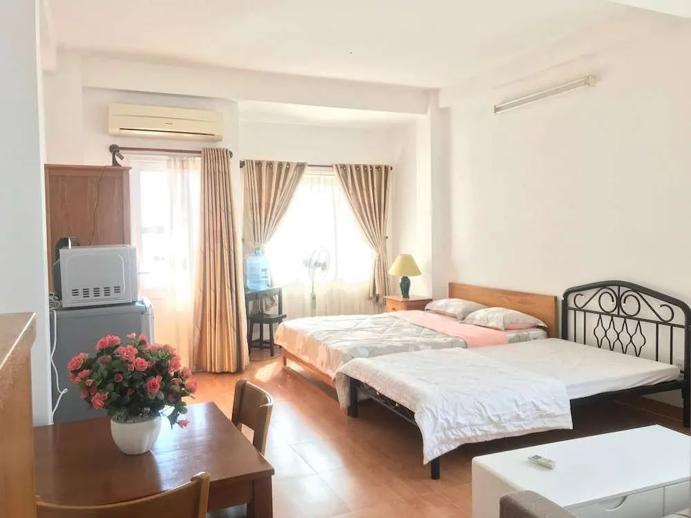 Smiley Apartment 2