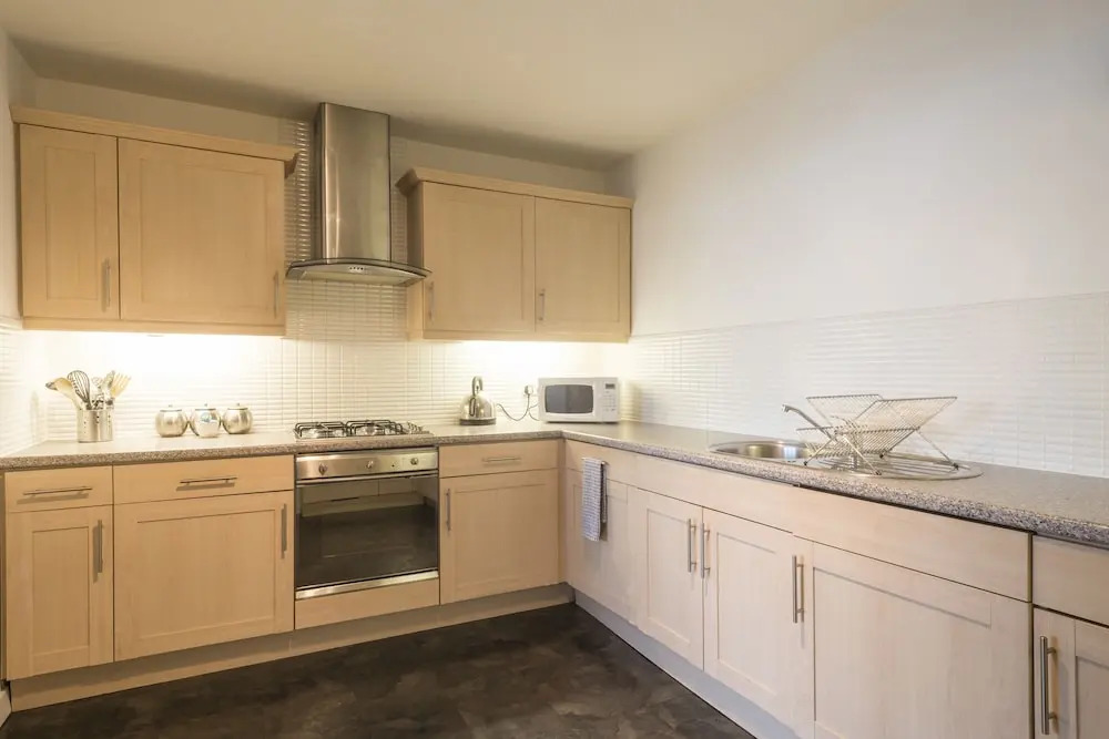 Fountain Court Apartments - EQ2
