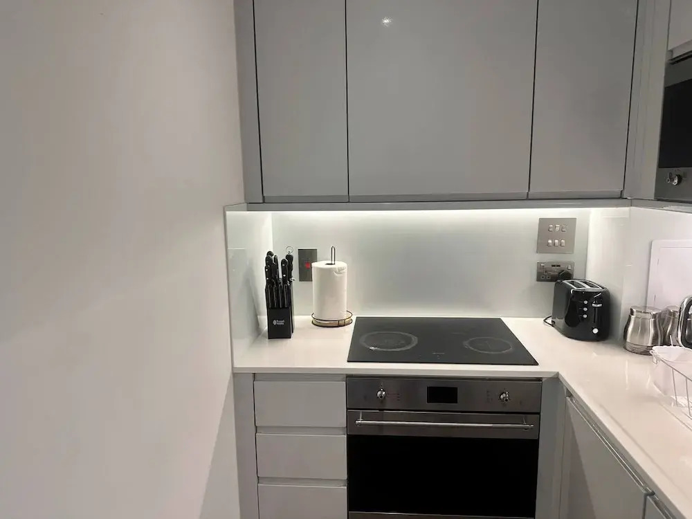 Cozy one Bedroom With a Big Balcony and Parking