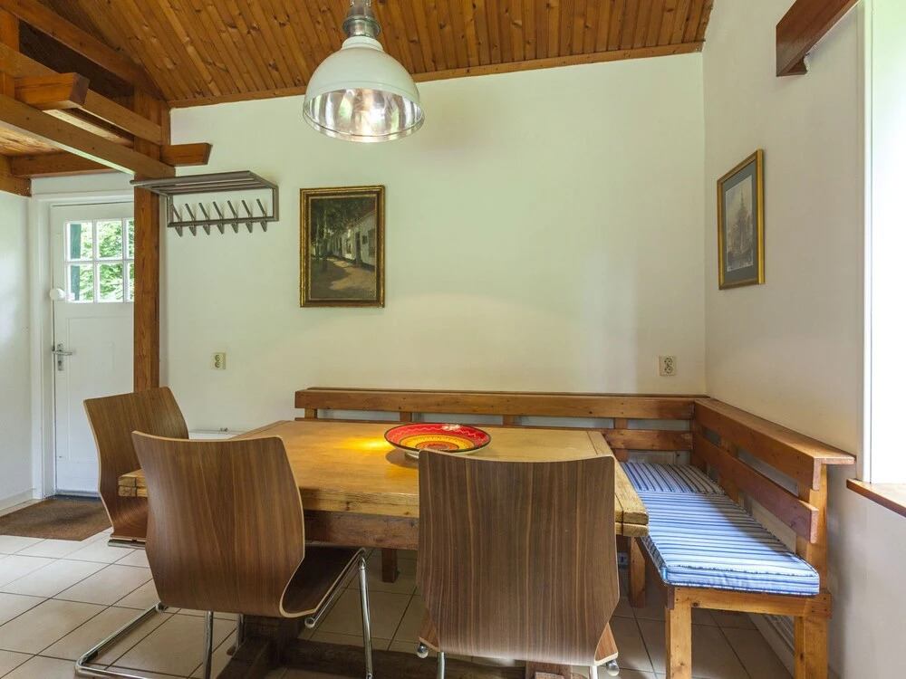 Attractive Holiday Home in Vrouwenpolder With Fenced Garden
