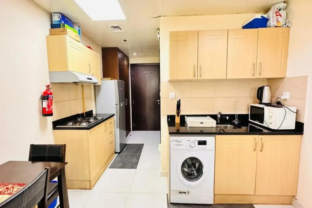 OYO 1233 Home Elite 1 Residence Sports City, Dubai