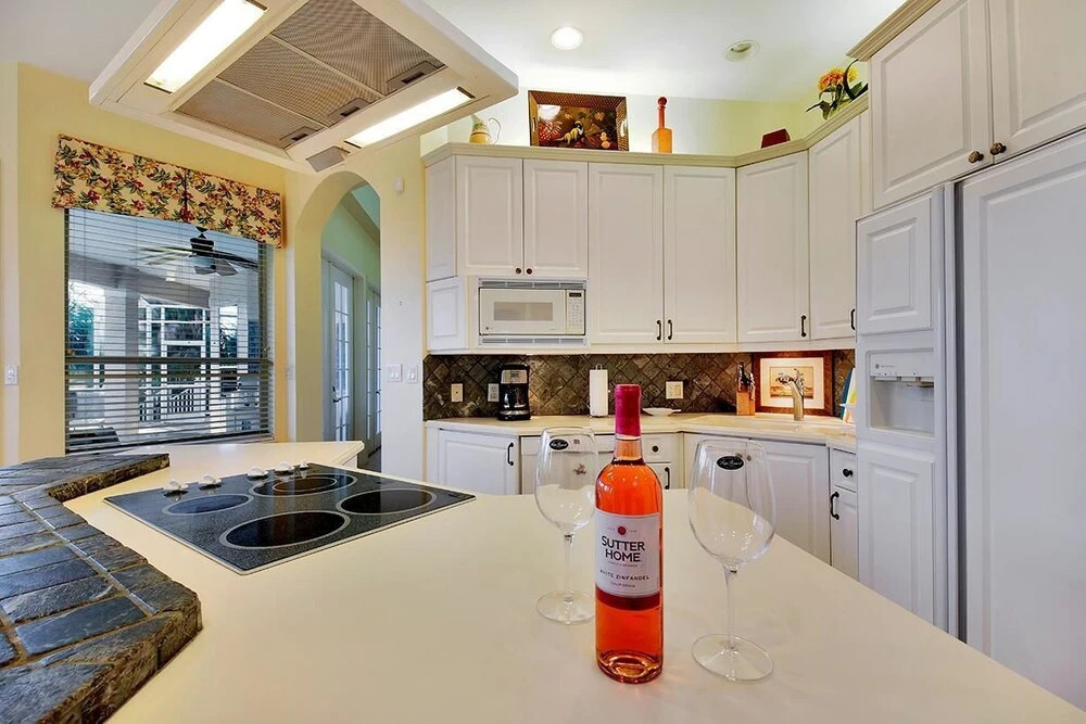 BRF335 3 Bedroom Holiday Home by Marco Naples Vacation Homes