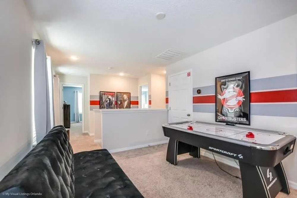 Orlando Newest Resort Community Town Home 5 Bedroom Townhouse by Redawning