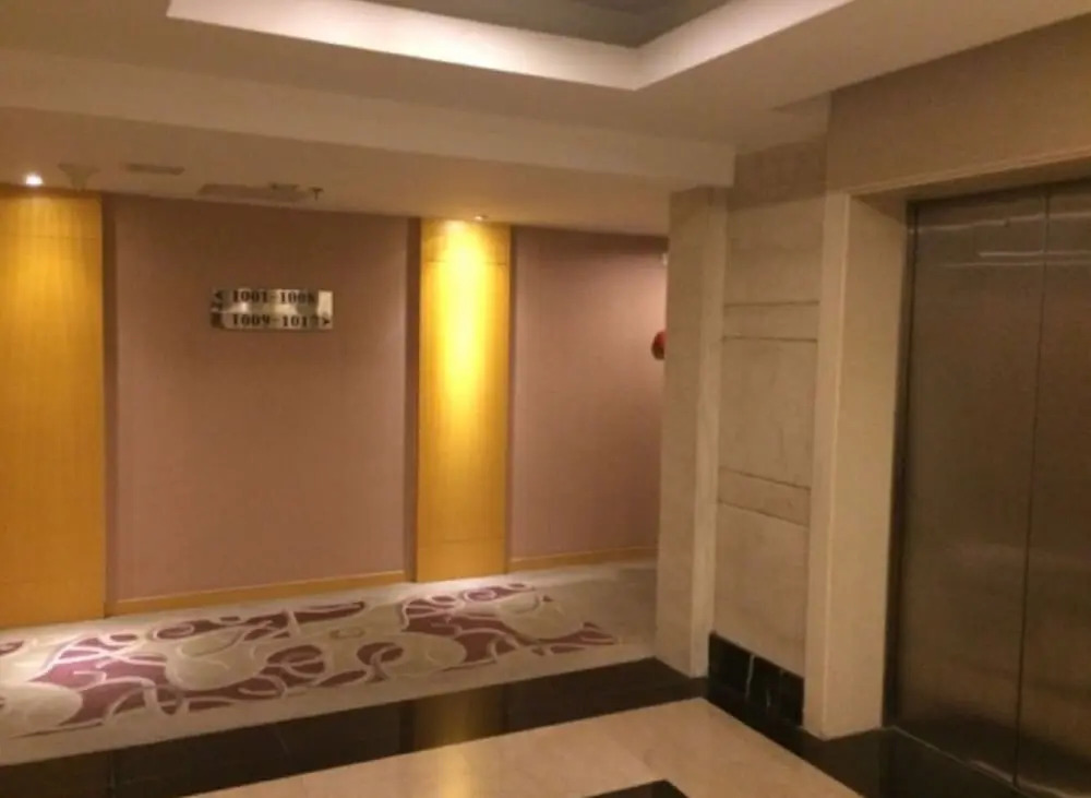 Shenzhen Hotel Company Bathhouse