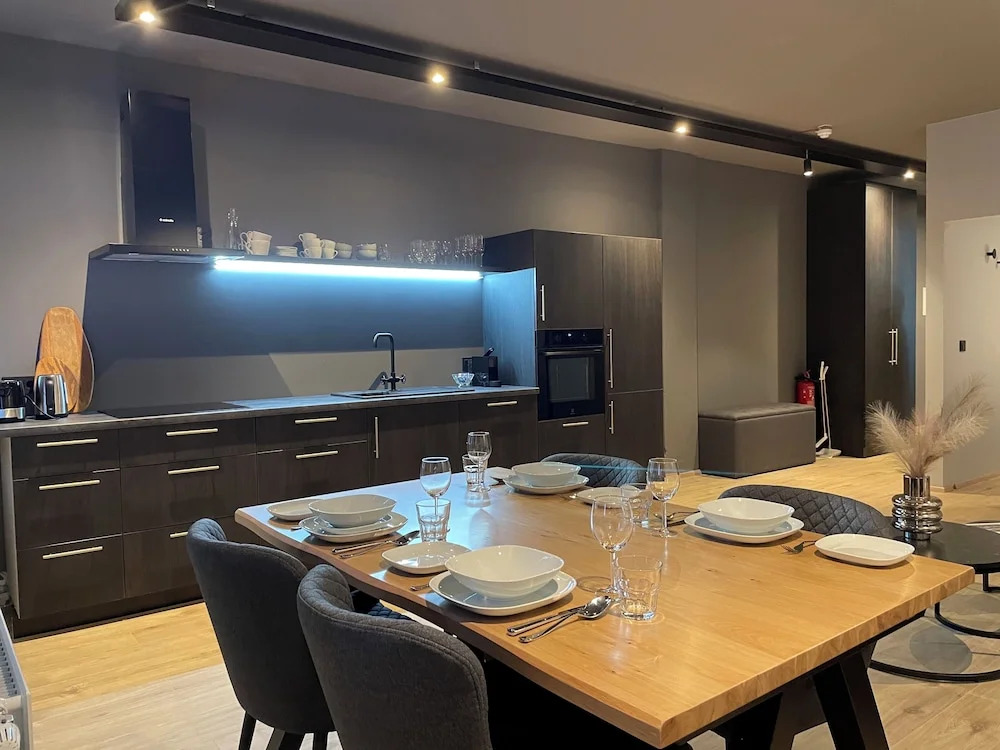 North Apartment 204