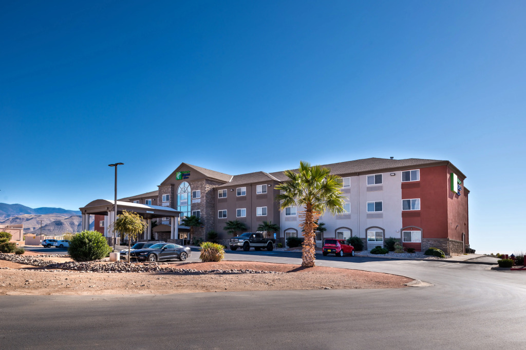 Holiday Inn Express & Suites Alamogordo Highway 54/70 by IHG