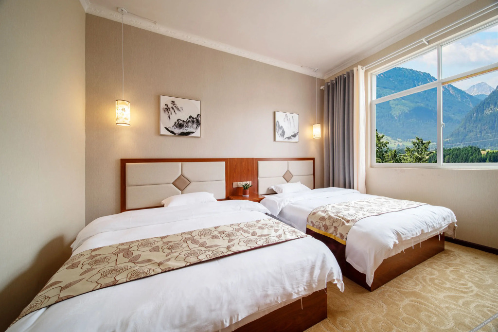 Puhua Hotel