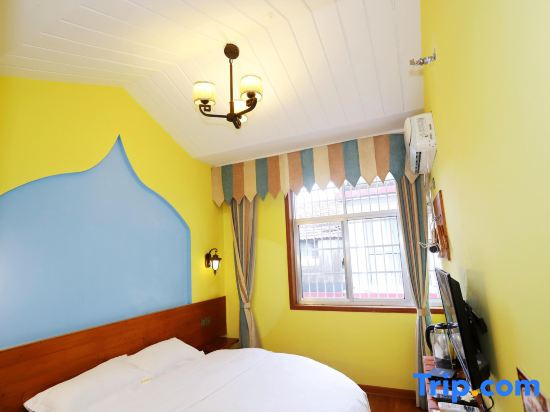 One Night and One Summer Homestay