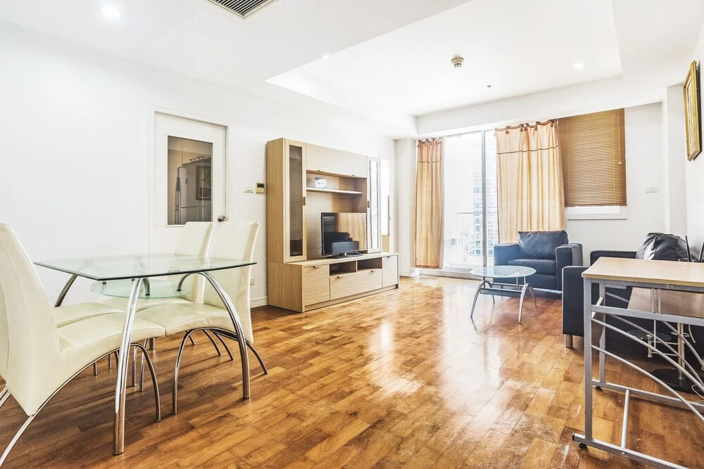Baan Siri 24 by Favstay
