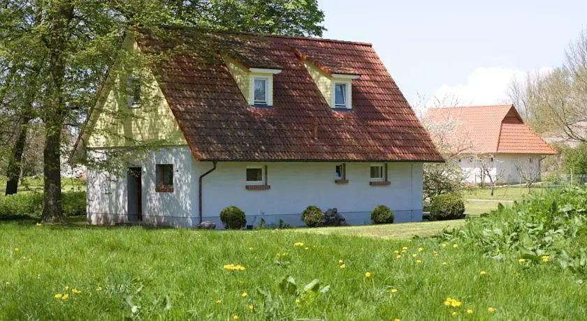 Gutshof Hessenburg