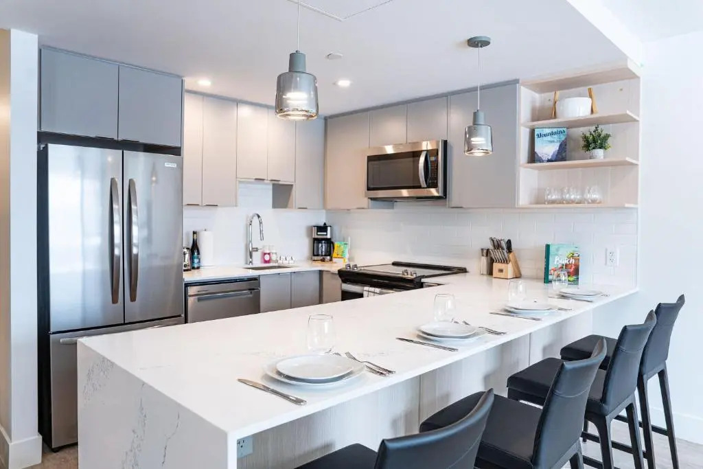 Switchback Suite by Revelstoke Vacations