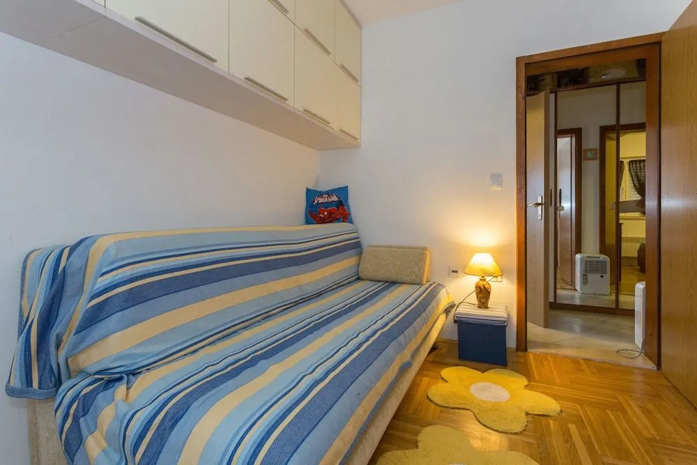 Apartment Tomazin