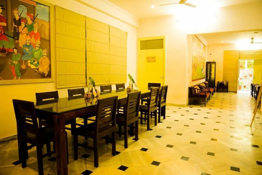 Safarnama Agra