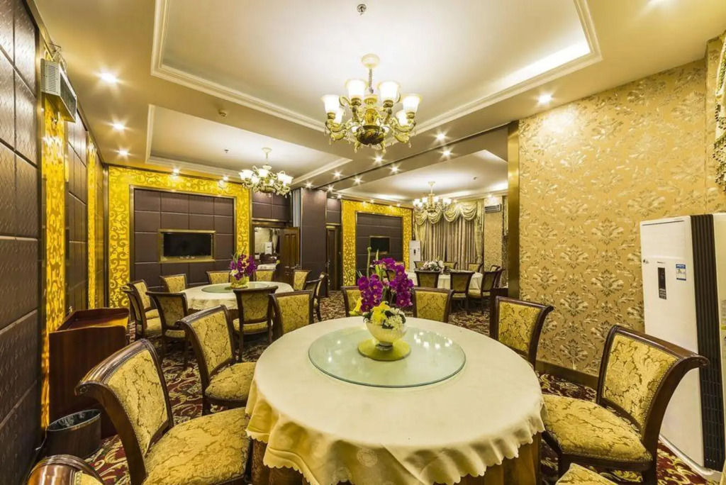 Minjiang Haoting International Hotel(Huanglongjiuzhai High-speed Railway Station Branch)