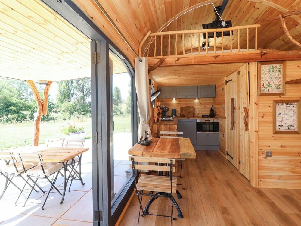 Bugley Pools Hideaway