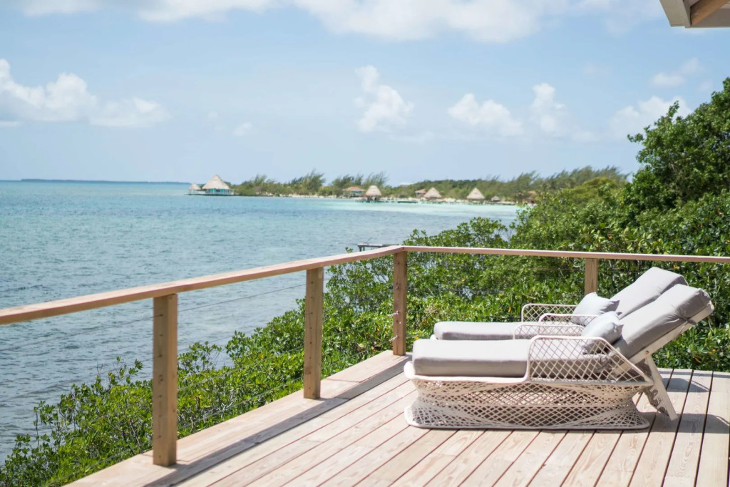 Thatch Caye Resort a MuyOno Resort