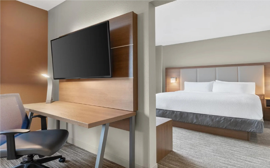 Holiday Inn Express Hotel & Suites Coralville by IHG