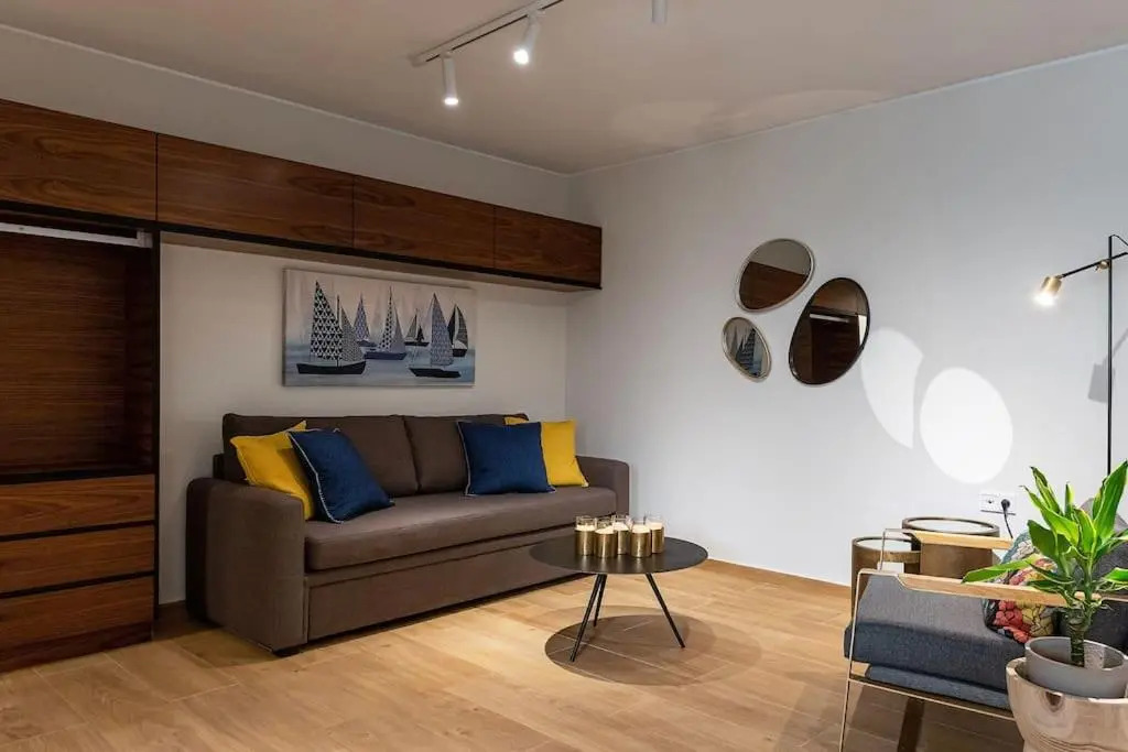 Cosy Stylish Studio, Kalathi Home Suites in Verga