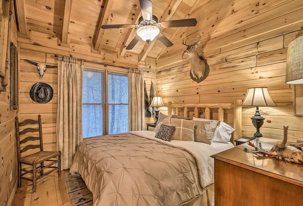 Cherry Log Cabin: 10 Min to Ellijay/blue Ridge!