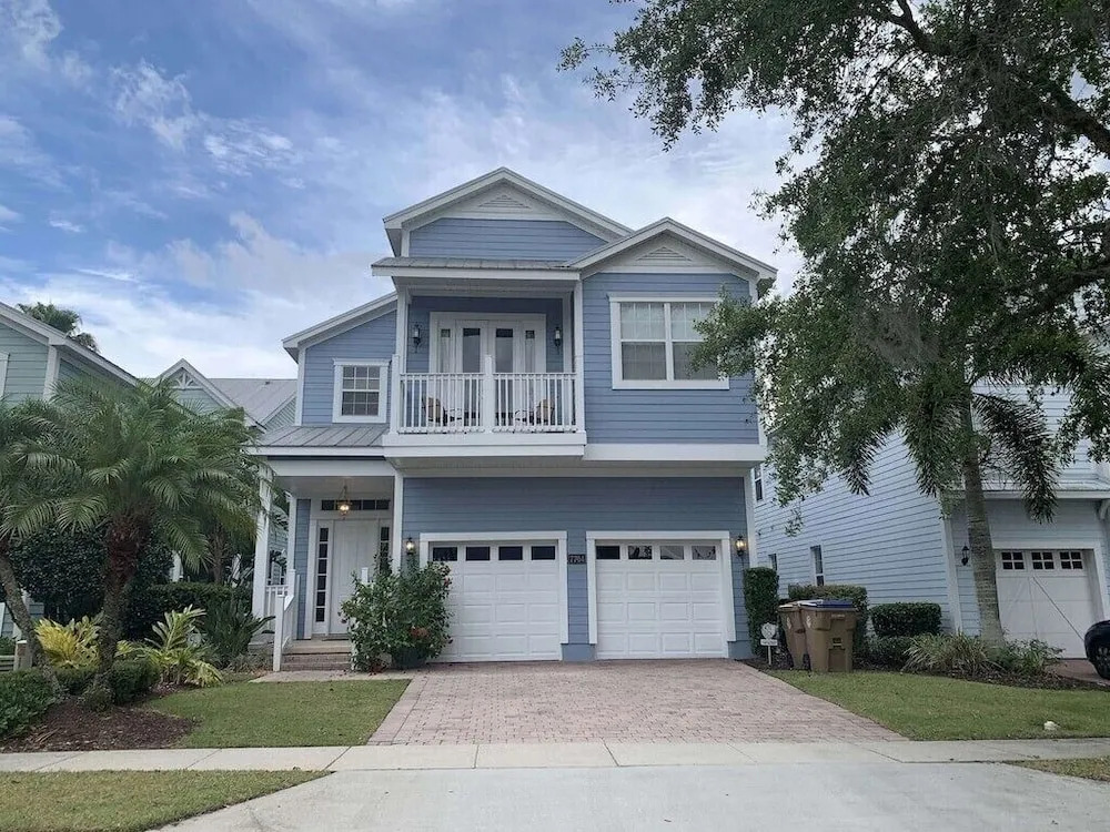 5bed 5Ba Reunion Villa w. Pool