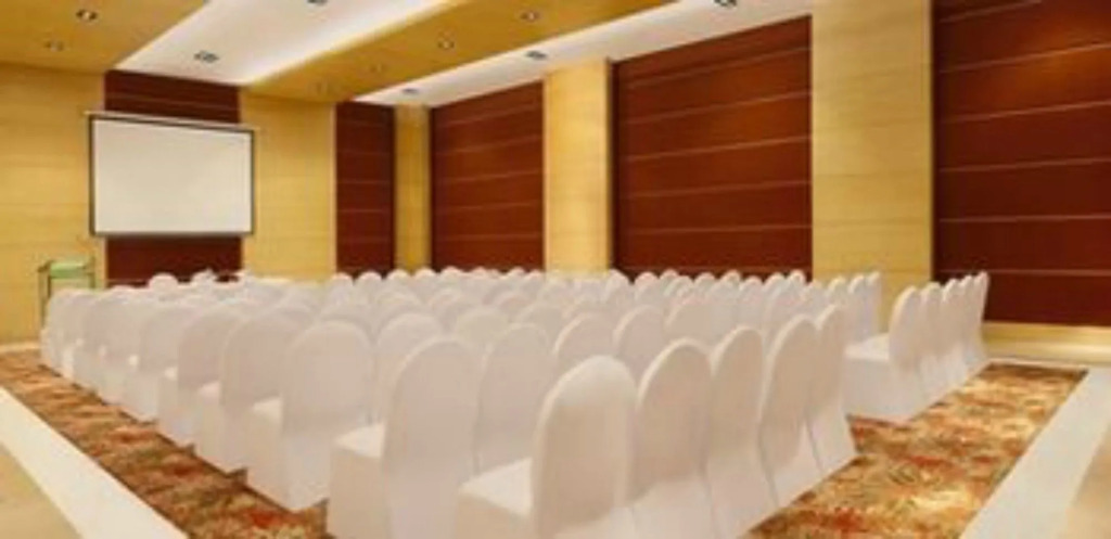 Lemon Tree Hotel Shimona Chennai