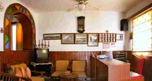 Nikis Pension