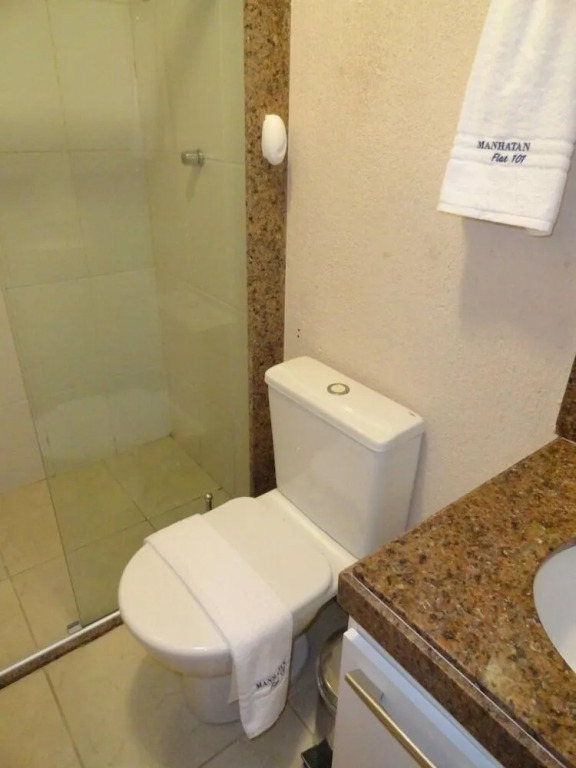Aconchegantes Flats, 1 e 2 qtos, em Ponta Negra