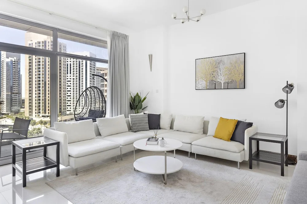 WelHome - Urban Retreat With Terrace And City Views