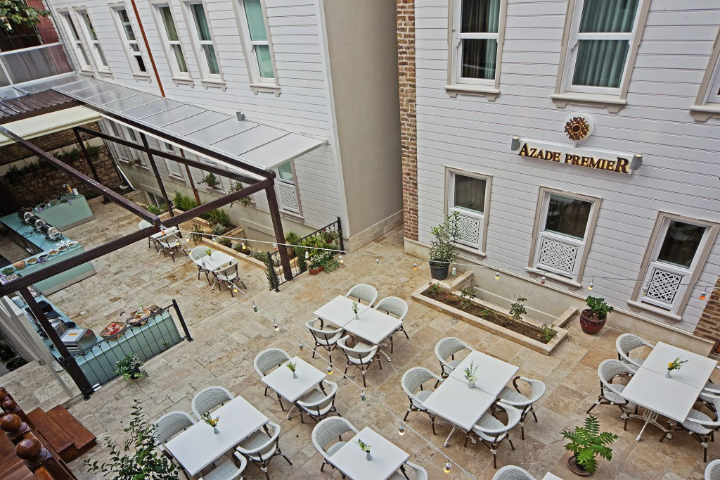 Azade Premier Hotel