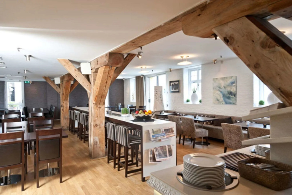 Hotel Brosundet