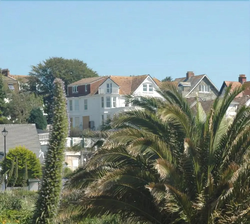 Falmouth Bay Holiday Apartments
