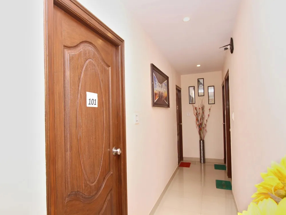 Collection O 2235 Oh My Rooms Indranagar