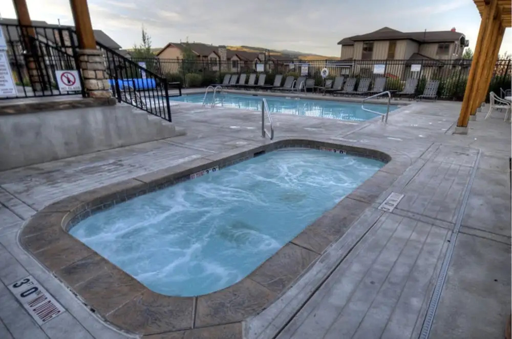 5569 Bear Hollow Hideaway! 3 Bedroom Condo by RedAwning