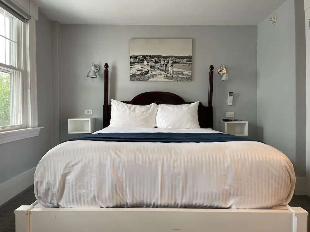 Emerson Inn By The Sea